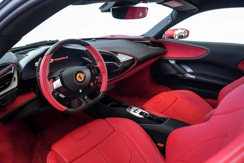 2022 Ferrari SF90 STRADALE thumbnail 3