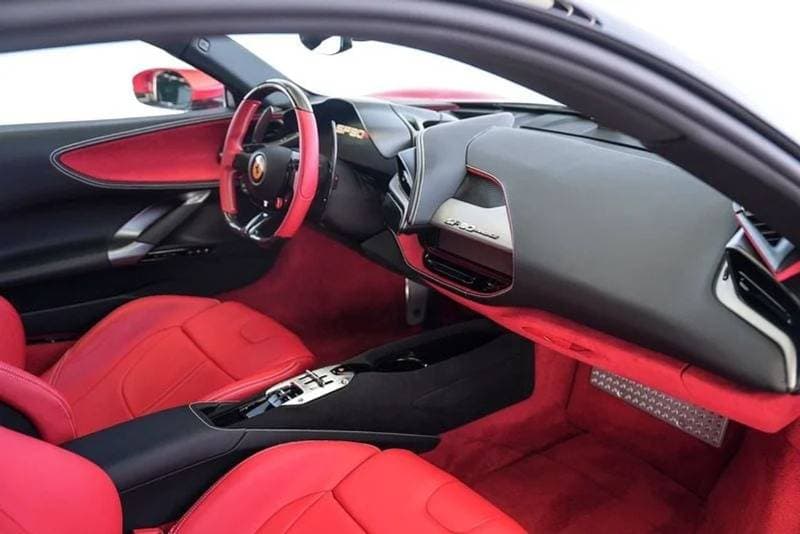 2022 Ferrari SF90 STRADALE thumbnail 5