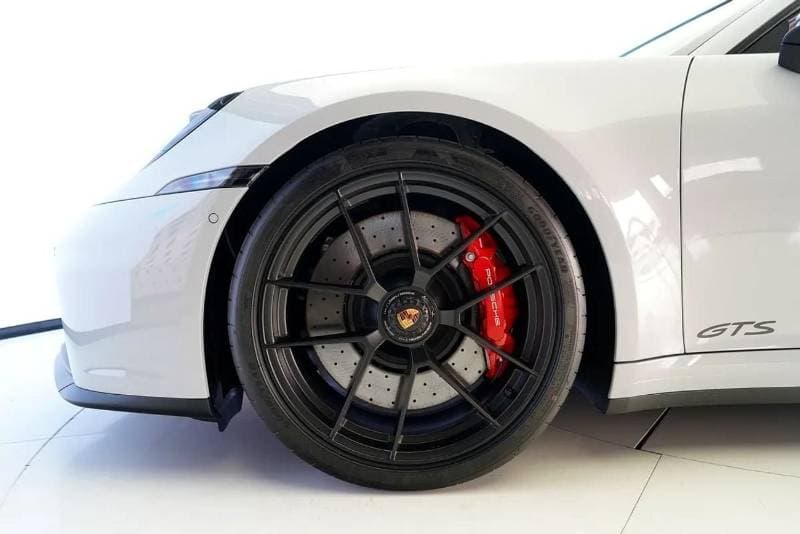 2026 Porsche 911 CARRERA GTS thumbnail 6