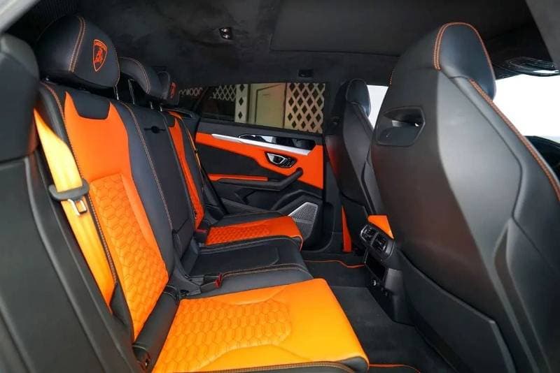 2022 Lamborghini Urus STANDARD thumbnail 7