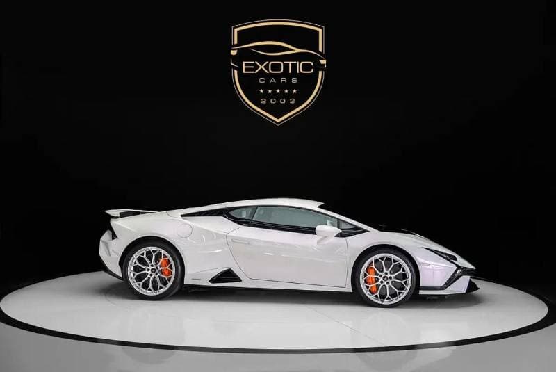 2023 Lamborghini Huracan TECNICA thumbnail 3