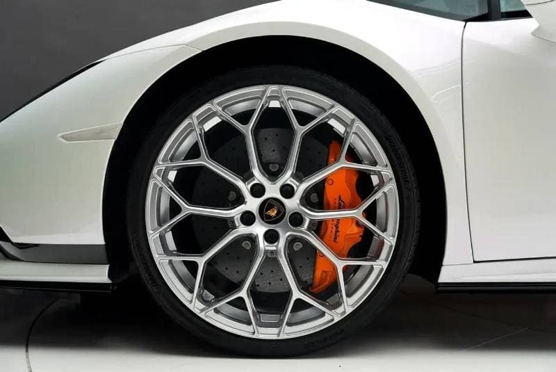 2023 Lamborghini Huracan TECNICA thumbnail 6