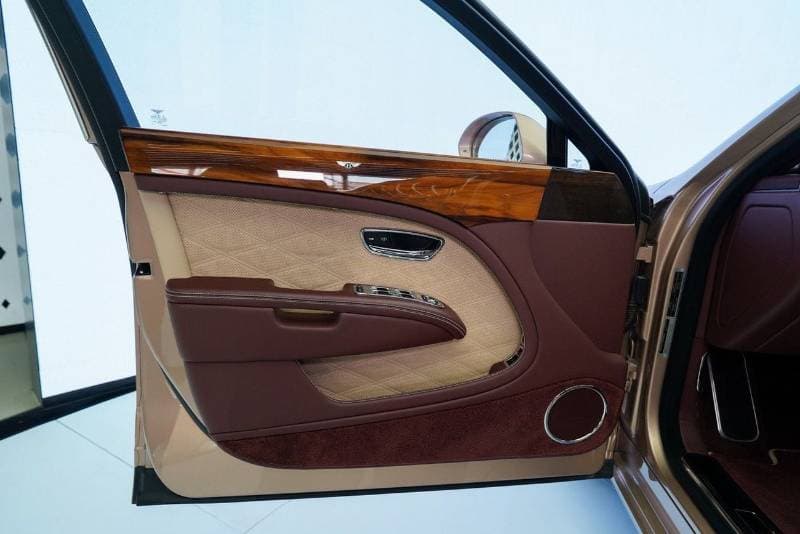 2018 Bentley Mulsanne thumbnail 6