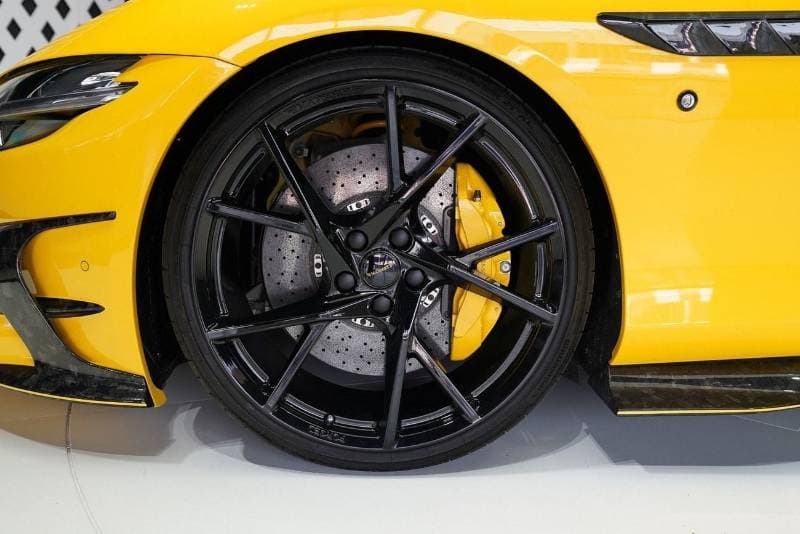2022 Ferrari Roma STANDARD thumbnail 7