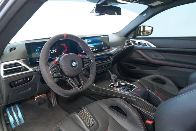 2025 BMW M4 thumbnail 2