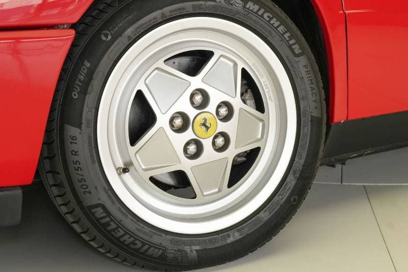1990 Ferrari Mondial T thumbnail 7