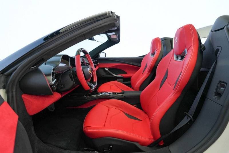 2025 Ferrari 296 GTS thumbnail 5