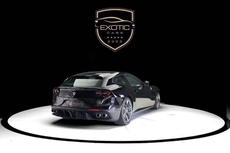 2020 Ferrari GTC4 LUSSO thumbnail 3