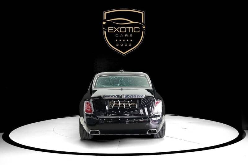 2026 Rolls Royce Phantom EWB thumbnail 2