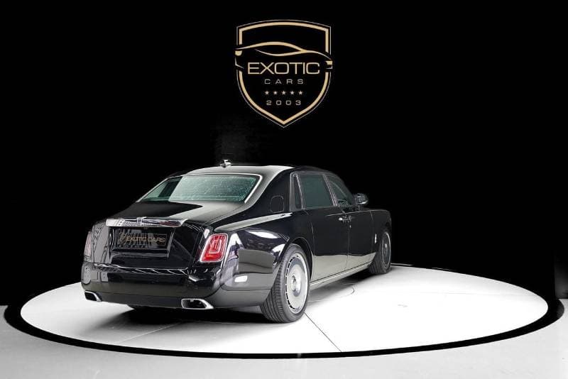 2026 Rolls Royce Phantom EWB thumbnail 3