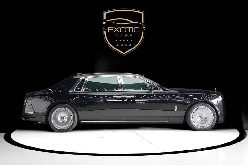 2026 Rolls Royce Phantom EWB thumbnail 4