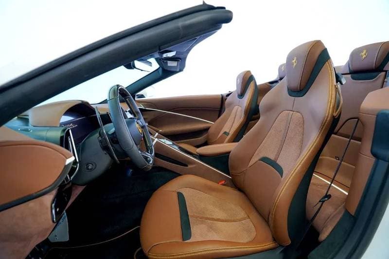 2024 Ferrari Roma STANDARD thumbnail 7