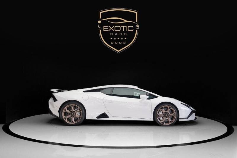 2023 Lamborghini Huracan TECNICA thumbnail 3