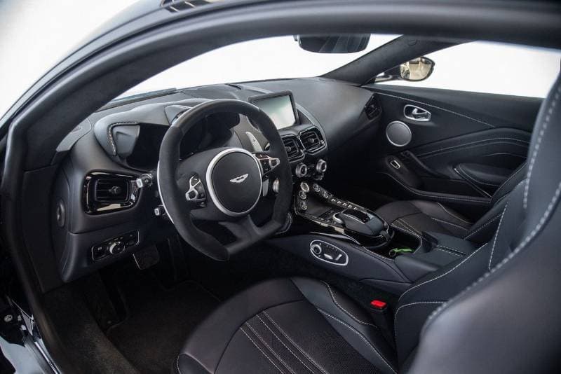 2023 Aston Martin Vantage V8 thumbnail 8