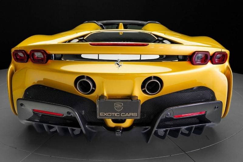 2023 Ferrari SF90 SPIDER thumbnail 6