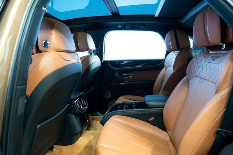 2017 Bentley Bentayga W12 thumbnail 8