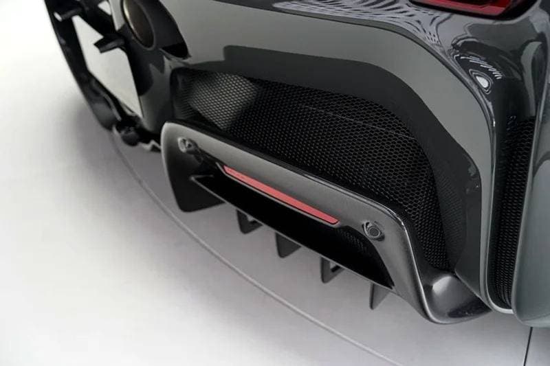 2023 Ferrari SF90 SPIDER thumbnail 8