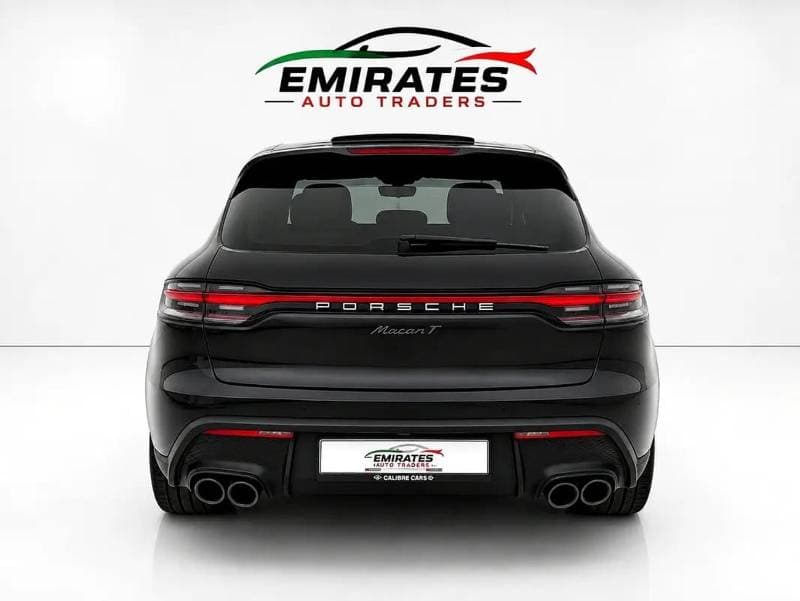 2022 Porsche Macan T thumbnail 6