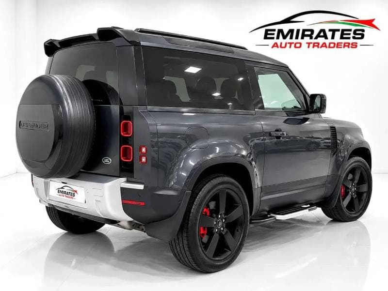 2023 Land Rover Defender thumbnail 5