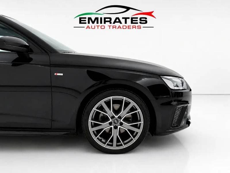 2024 Audi A4 35 TFSI S LINE thumbnail 4