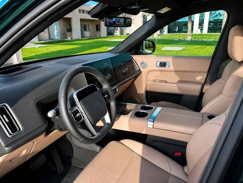 2025 Li Auto L9 ULTRA thumbnail 7