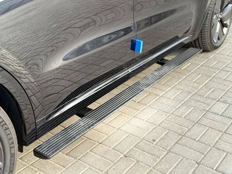 2025 Li Auto L9 ULTRA thumbnail 6