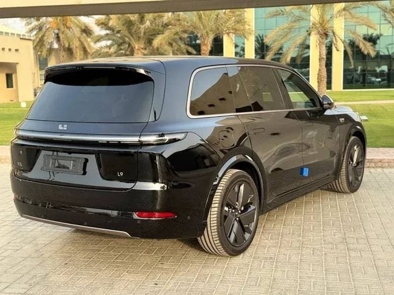 2025 Li Auto L9 ULTRA thumbnail 5
