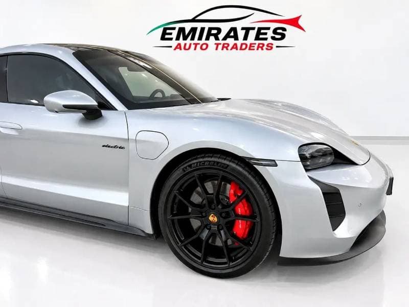 2023 Porsche Taycan GTS thumbnail 4
