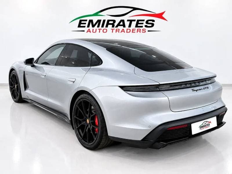 2023 Porsche Taycan GTS thumbnail 7