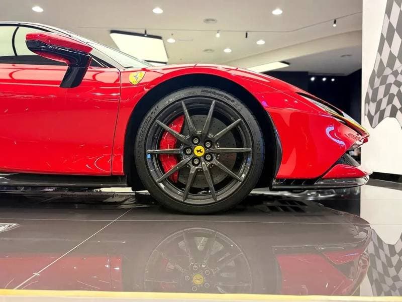 2021 Ferrari SF90 thumbnail 3