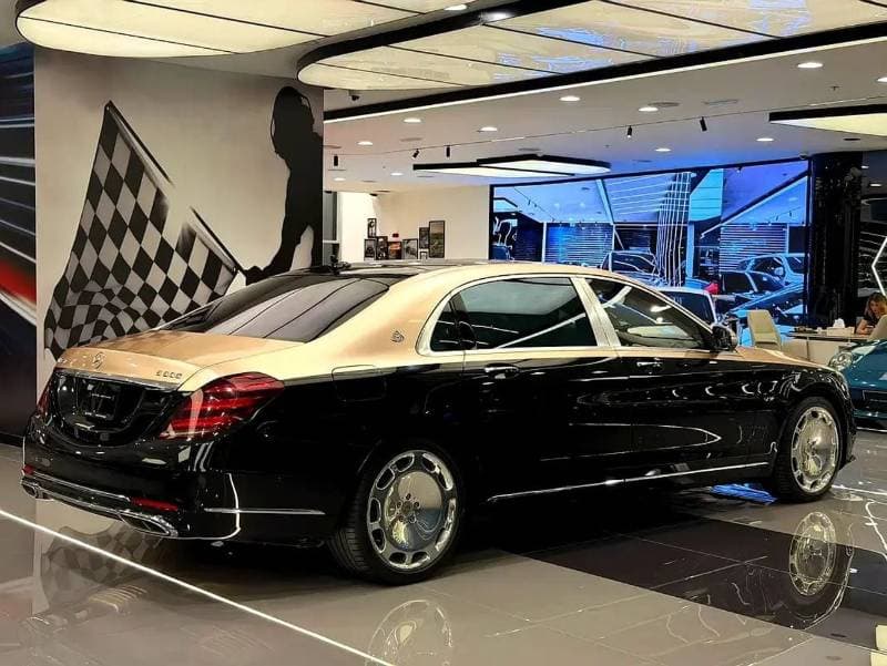 2016 Mercedes Maybach S600 Maybach thumbnail 3