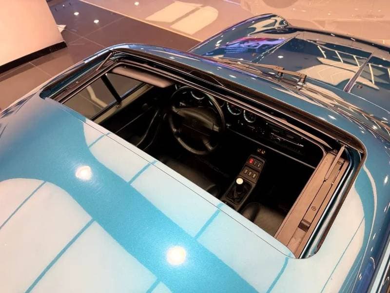 1996 Porsche 911 thumbnail 5