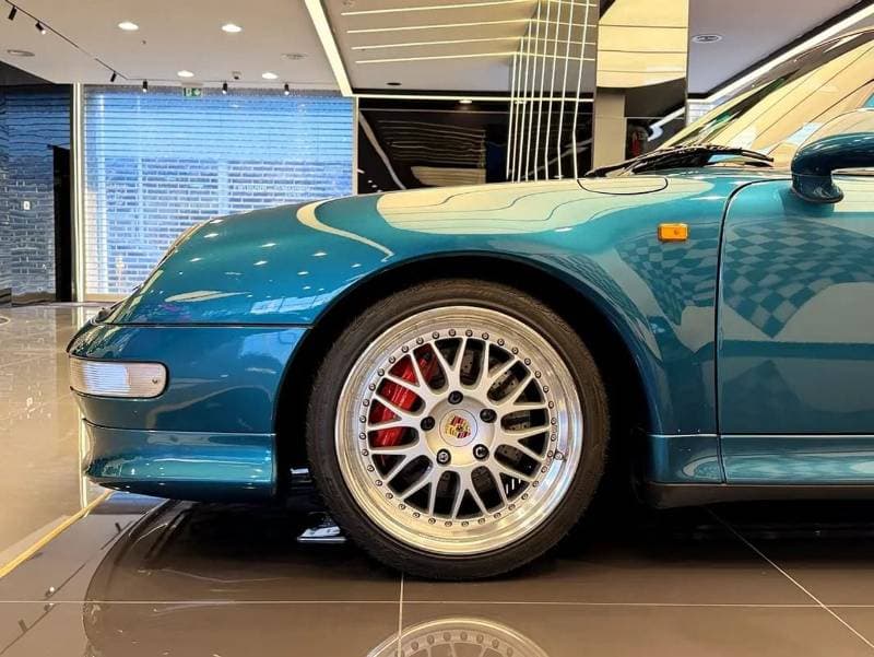 1996 Porsche 911 thumbnail 2