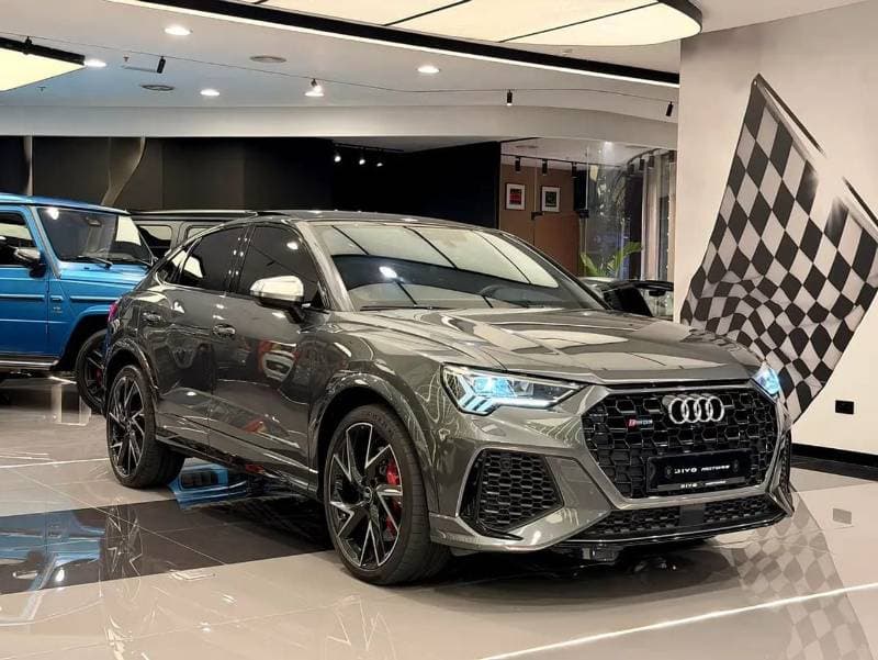 2024 Audi RSQ3 STANDARD thumbnail 4