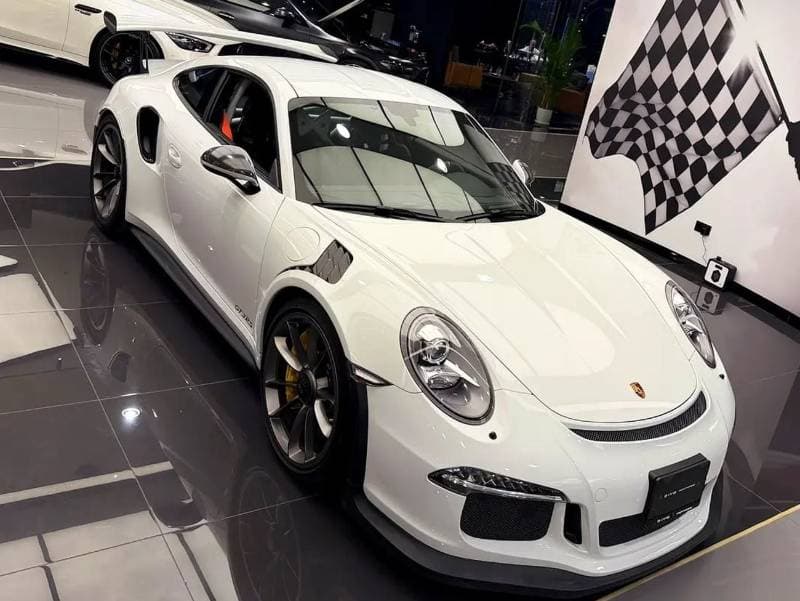 2016 Porsche 911 GT3RS thumbnail 7