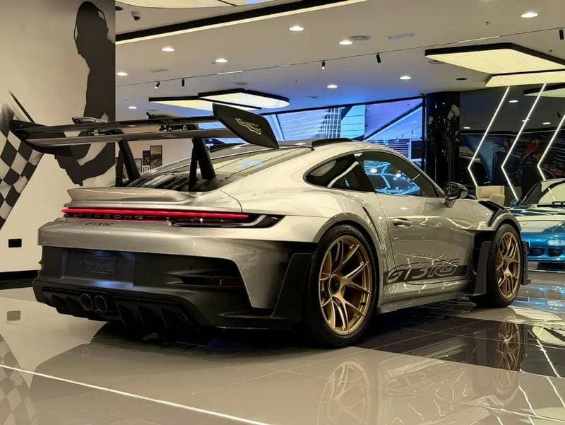 2025 Porsche 911 GT3RS thumbnail 4