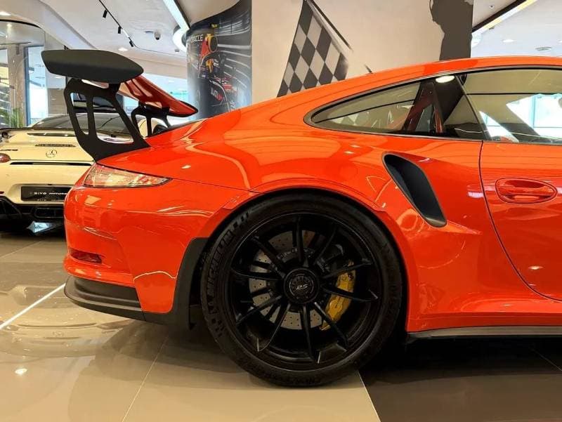 2016 Porsche 911 GT3RS thumbnail 2
