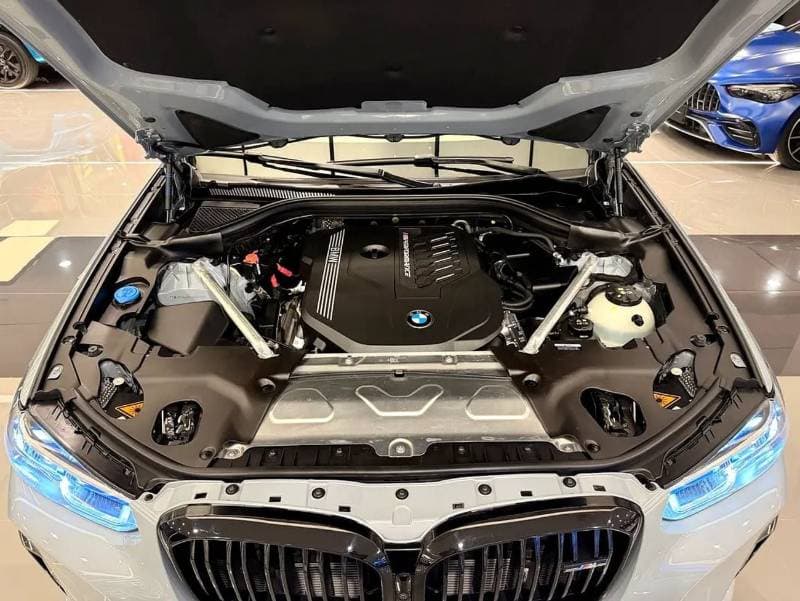 2025 BMW X4 M40I thumbnail 8