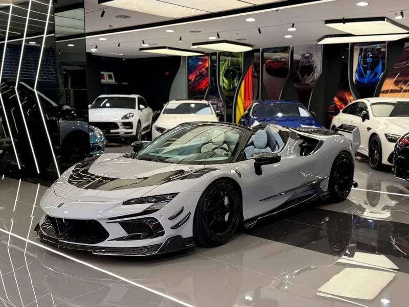 2022 Ferrari SF90 thumbnail 4