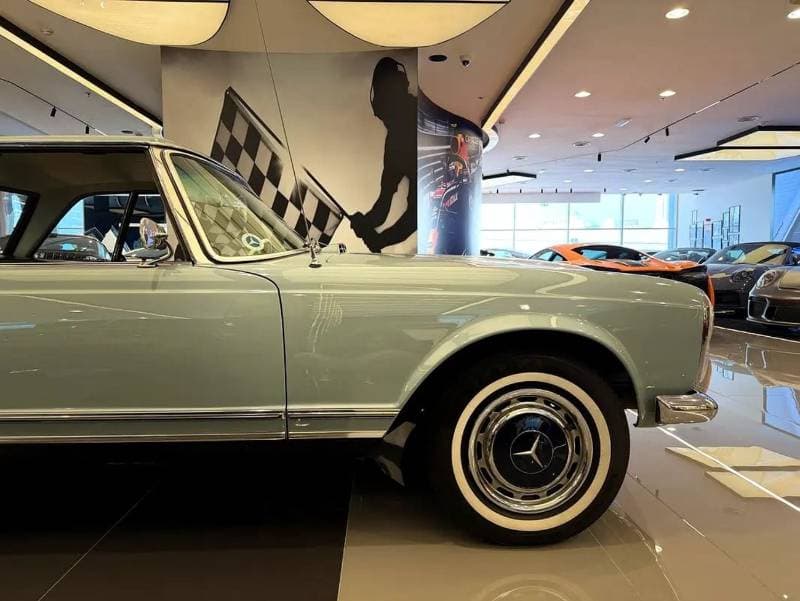 1964 Mercedes Benz SL 280 thumbnail 2