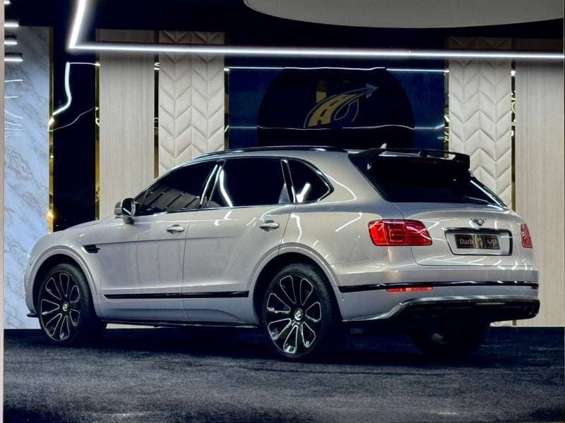 2018 Bentley Bentayga MULLINER thumbnail 3