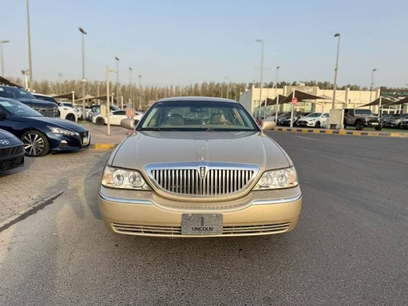 2010 Lincoln Town Car SIGNATURE