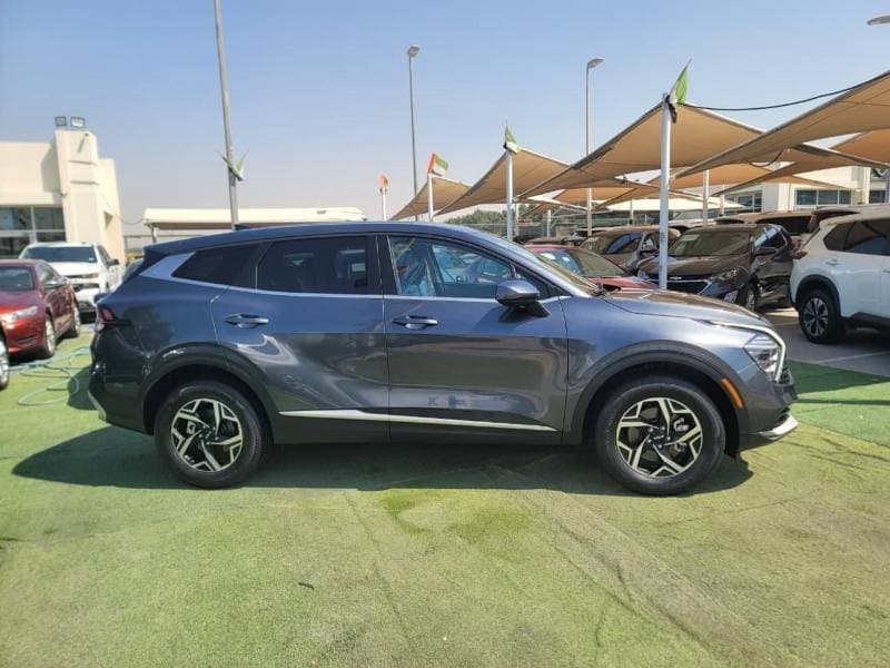2024 Kia Sportage STANDARD thumbnail 6