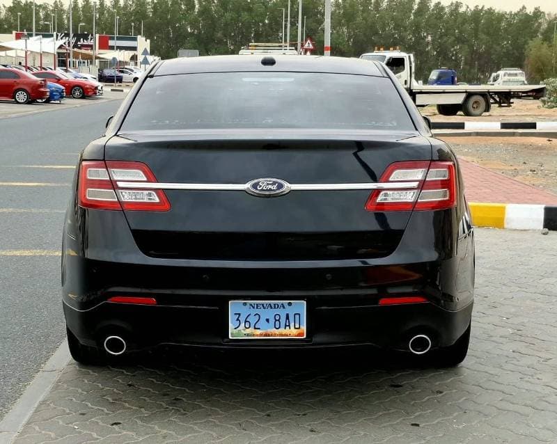 2017 Ford Taurus Limited thumbnail 5