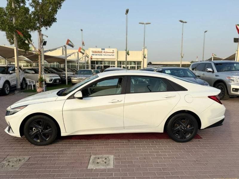 2022 Hyundai Elantra COMFORT thumbnail 3