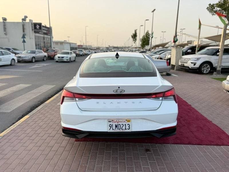 2022 Hyundai Elantra COMFORT thumbnail 4