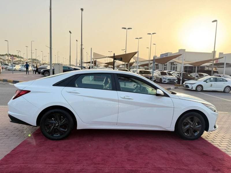 2022 Hyundai Elantra COMFORT thumbnail 5