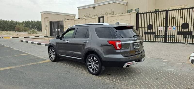 2017 Ford Explorer LIMITED thumbnail 6
