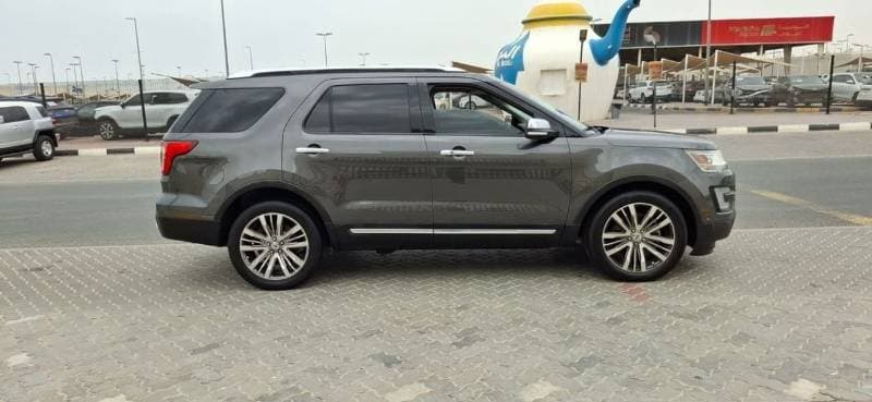 2017 Ford Explorer LIMITED thumbnail 3
