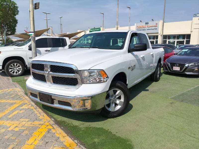 2020 RAM 1500 SLT thumbnail 5